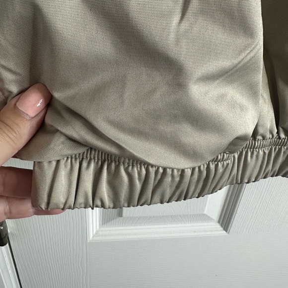 Greg Norman Full Zip Vest, Beige/Tan Windbreaker, Size XL - Picture 5 of 13